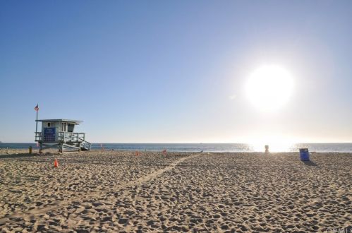 6160 Pacific Coast Hwy, Redondo Beach CA  90277-5907 exterior