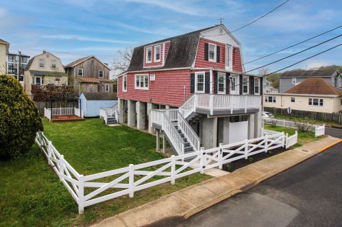 17 Barberie Ave, Monmouth Hills, NJ 07732-1503
