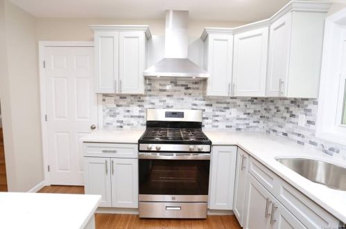 64 Green Rd, West Nyack NY  10994-2602 exterior