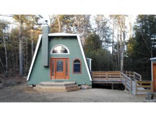 65 Hemlock Rd, Barnstead, NH 03218-3766