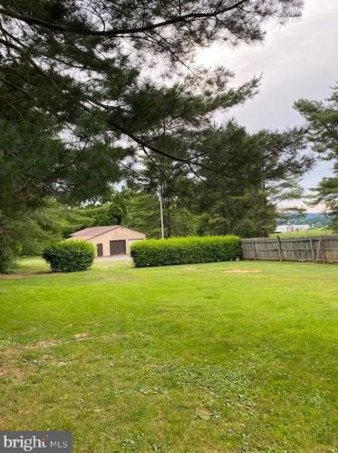 1820 Jefferson Rd, Spring Grove PA  17362-7515 exterior