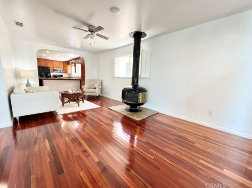170 Corona Ave, Long Beach, CA 90803-3317