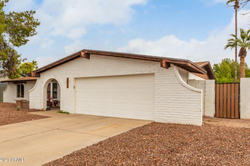 2859 Las Palmas, Mesa, AZ 85202-7822