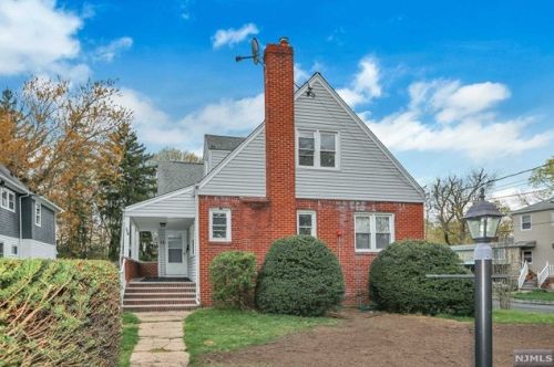 214 Central Ave, Englewood, NJ 07631-2215