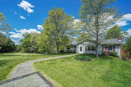 130 Morrow Dr, Hookstown, PA 15050-1602