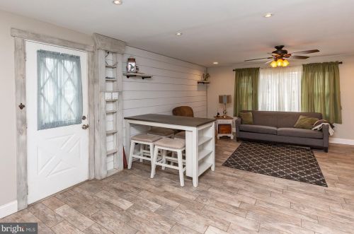 2429 Larkin Rd, Boothwyn PA  19061-2616 exterior