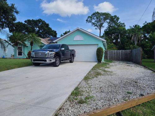 1231 Porter Rd, Fort Pierce, FL 34953-4245