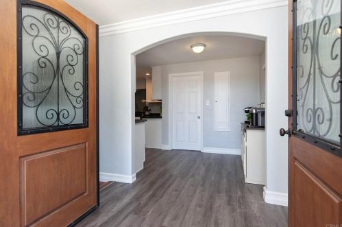 8247 Rockview Dr, El Cajon, CA 92021-1164