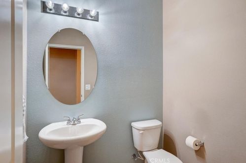 1433 Venetian Mallow Ct, Beaumont CA  92223-8639 exterior