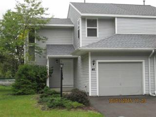 41 Heyden Rd, Troy, NY 12180-5733