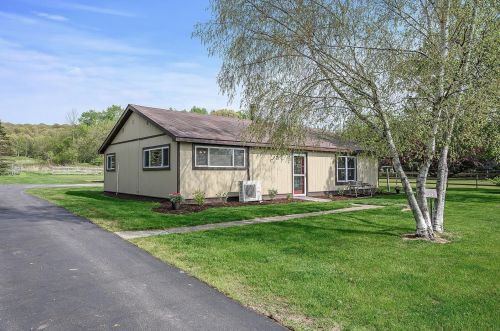 812 Horse Lake Ln, Ubet, WI 54009-4507