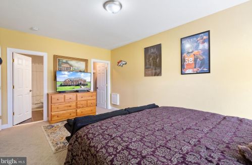 15840 Parnell Ct, Haymarket VA  20169-1667 exterior