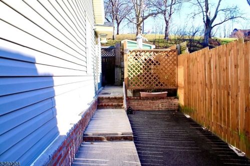 443 Summer St, Paterson NJ  07501-3019 exterior