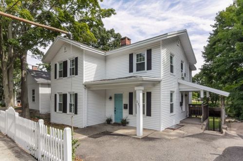 239 High St, Milford, CT 06460-3250