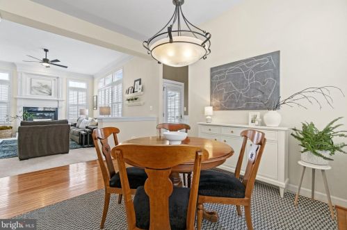 9012 Virginia Ter, Lorton VA  22079-3251 exterior