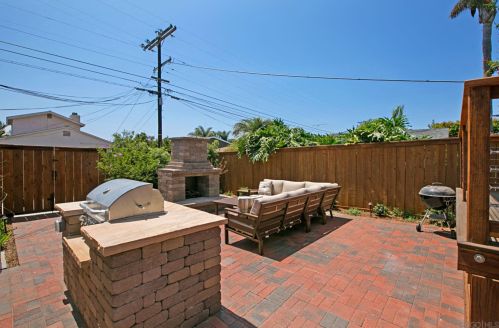 1475 Beryl St, San Diego CA 92109-2212 exterior