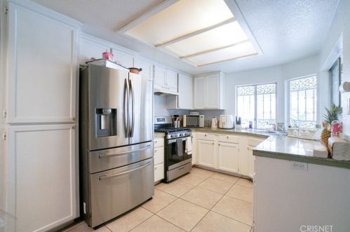 45331 Bison Cir, Lancaster CA  93535-2048 exterior