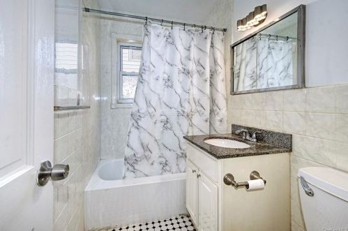 736 5 Ave, Mount Vernon NY  10550-4960 exterior