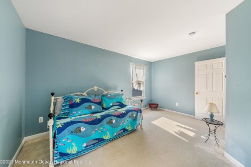 11 Vanard Dr, Bricktown NJ  08723-7426 exterior