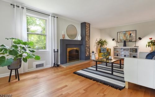 8 Venetia Ave, Cranford NJ  07016-1934 exterior