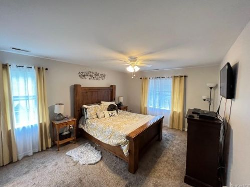 20 Dogwood Dr, Middletown NY 10940-1801 exterior