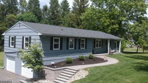 14 Jackie Dr, Hackettstown NJ  07840-5628 exterior