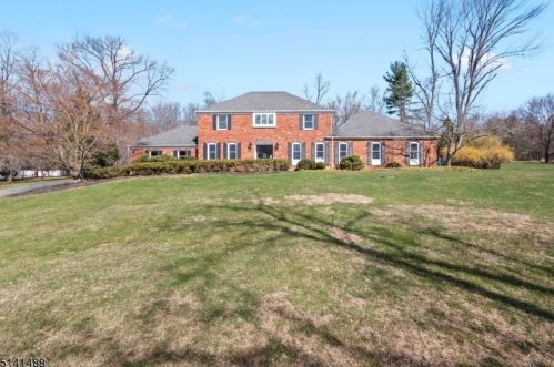 39 Mount Pleasant Rd, Morristown NJ  07960-3355 exterior
