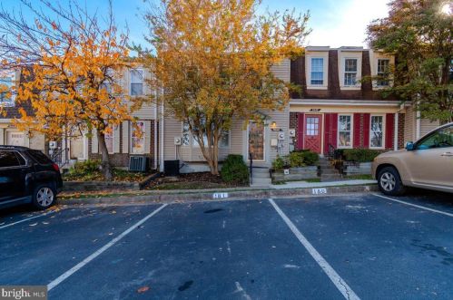 6448 Birch Leaf Ct, Springfield, VA 22015-3532