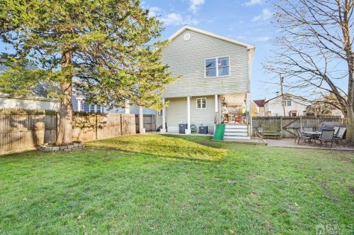 129 Randolph Ave, South Plainfield NJ  07080-4024 exterior