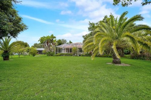 424 Rossetti Dr, Nokomis FL  34275-3541 exterior