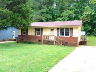 221 Westbury Dr, Oxford, NC 27565-2550