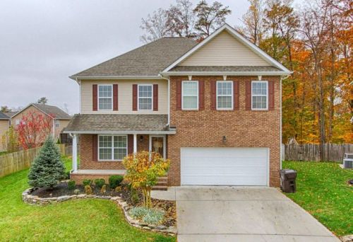 7407 Sparkle Ln, Knoxville, TN 37931-3723