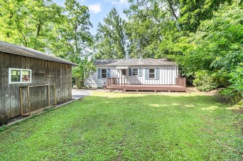 81 Wickham Dr, Warwick NY  10990-2126 exterior