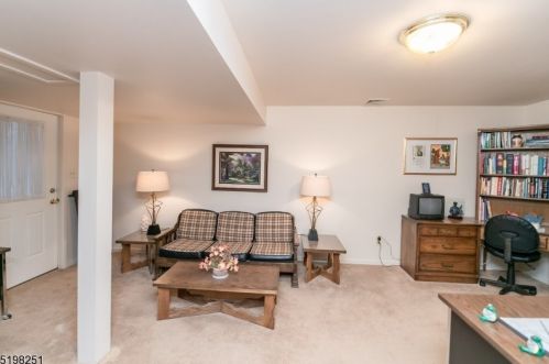 92 Canada Goose Dr, Hackettstown NJ  07840-3135 exterior