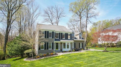 243 Spring Run Ln, Downingtown, PA 19335-4409