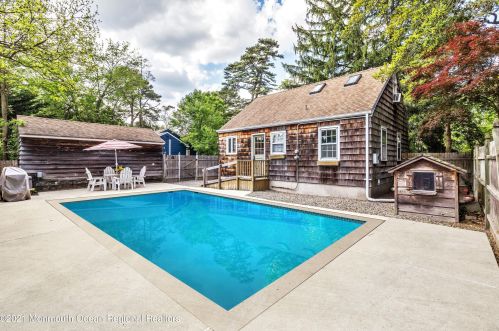 311 Deerfoot Ln, Bricktown, NJ 08724-4408