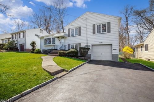 97 Woodland Ave, Verona, NJ 07044-2207