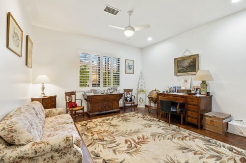 824 Avenida Palmas, Palm Springs CA  92262-5708 exterior