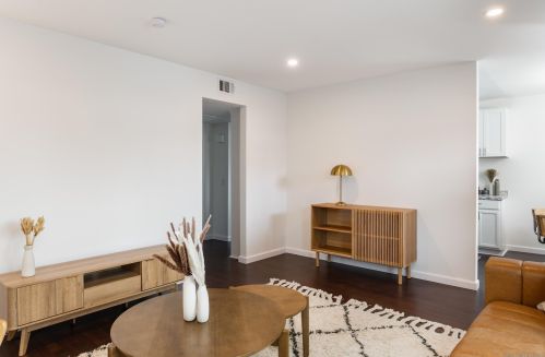 4275 Raquel Dr, Oceanside CA  92056-4729 exterior