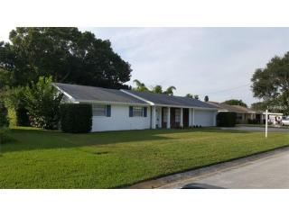 276 Gatewood Dr, Largo, FL 33770-2919