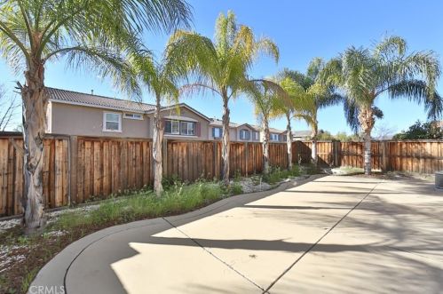 53221 Savannah Ct, Lake Elsinore CA  92532-1623 exterior