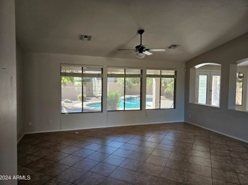 4111 Runaway Bay Dr, Chandler, AZ 85249-7180