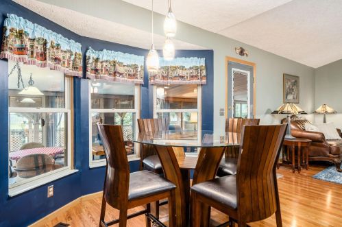 1508 Meadowlark Ln, Marysville OH  43040-8525 exterior