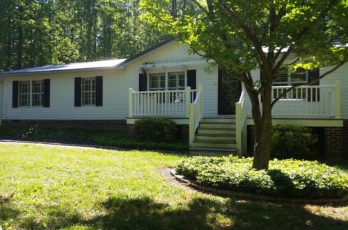 5817 Paynes Ln, Spotsylvania, VA 22551-2869