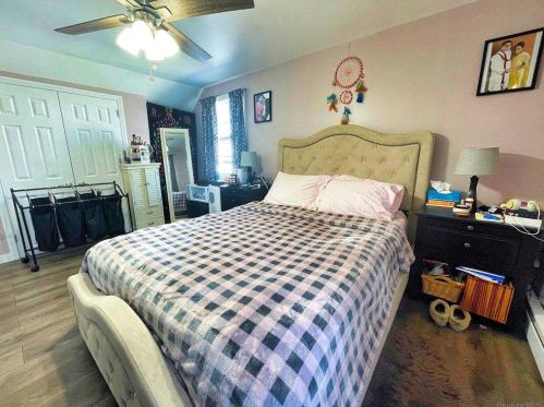 82 Whaley Ave, Bethpage NY  11714-5250 exterior