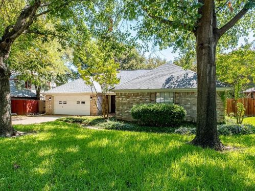 7812 Red Oak St, Fort Worth, TX 76182-9222