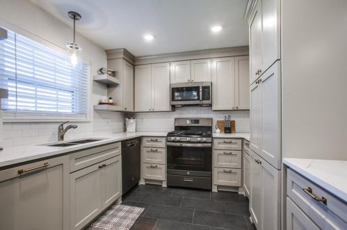 703 Cottonwood Dr, Richardson TX  75080-4715 exterior