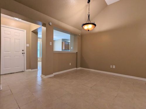 3815 Maple Dr, Conroe TX  77302-1157 exterior