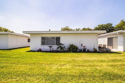 555 Cameo Dr, Lakeland FL  33803-2330 exterior
