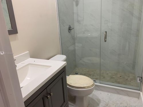 331 54th St, Hialeah, FL 33013-1526